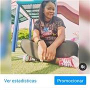 Profesora de licenciatura en pedagogía infantil con apoyo en educación física